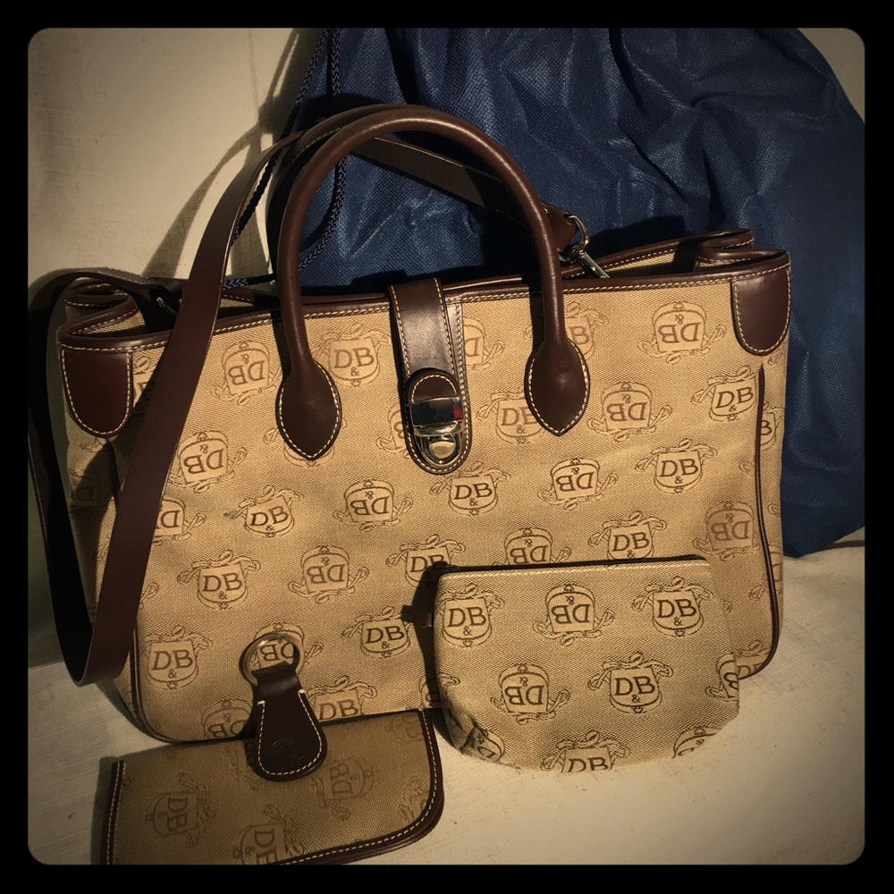 Dooney & Bourke Signature Tote Set